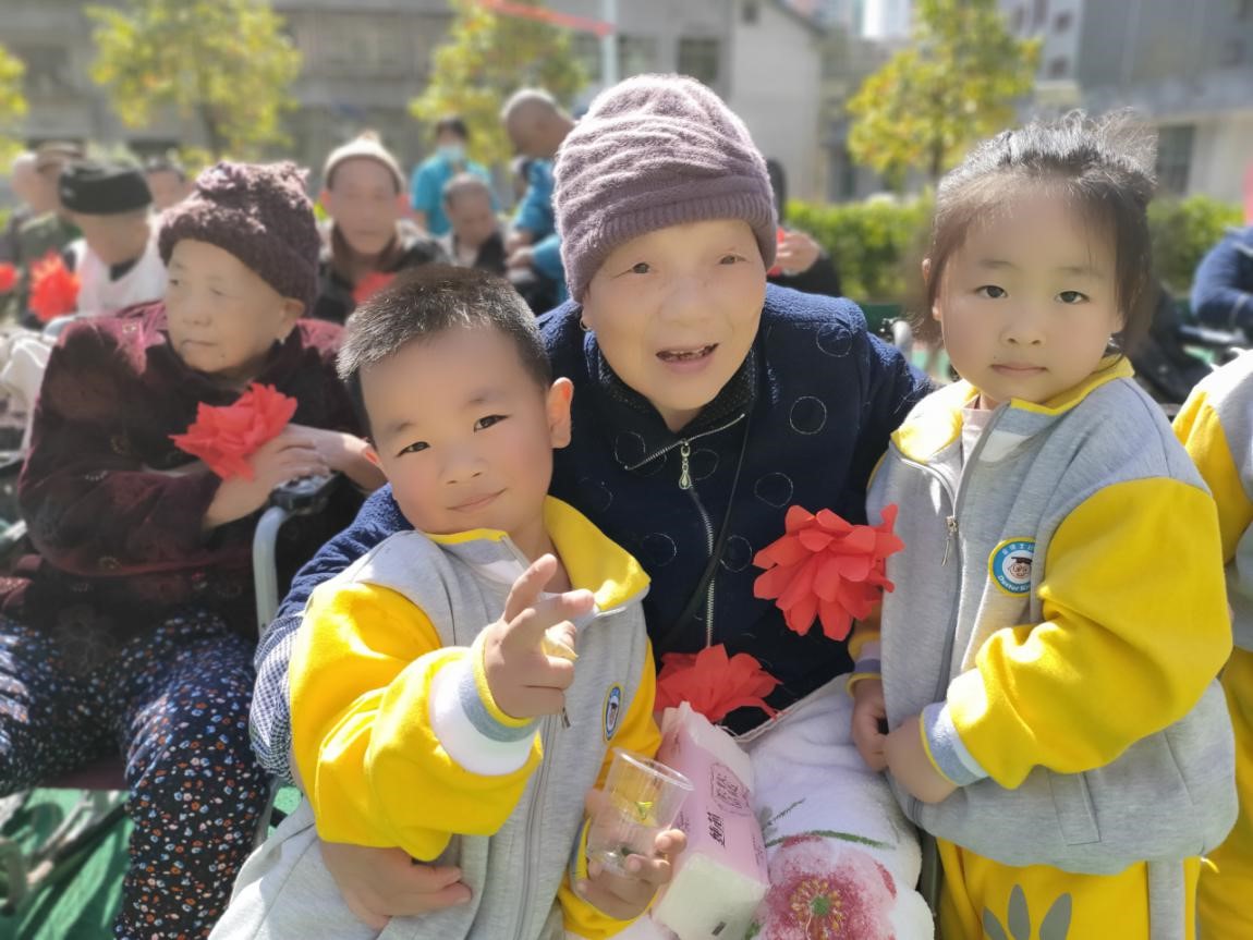 今又重阳，别样重阳 ——康乃馨养老多点联动欢度重阳佳节(图4)